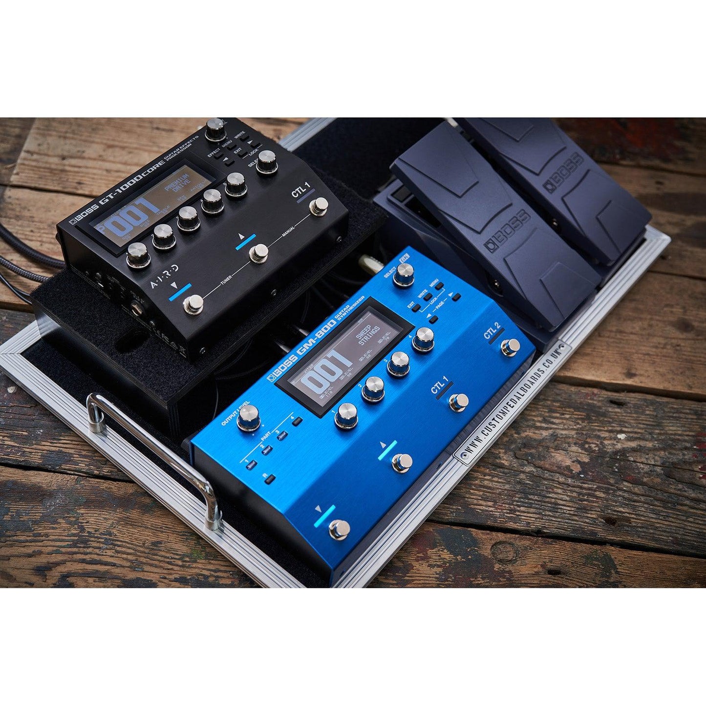 BOSS GM-800 Guitar Synthesizer