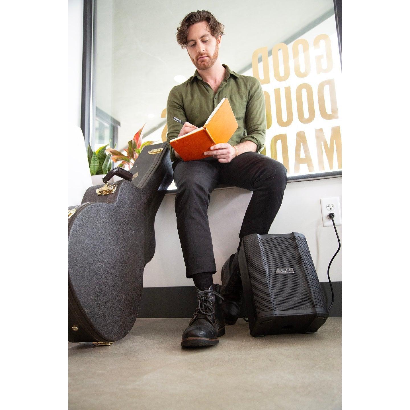 ALTO BUSKER - 200w aktiv PA monitor