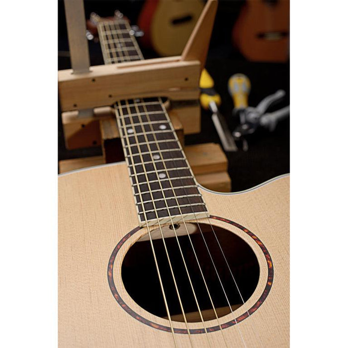 JN Guitars ASY-ACE LH auditoriumgitarr m/solid gran topp, vänster modell 