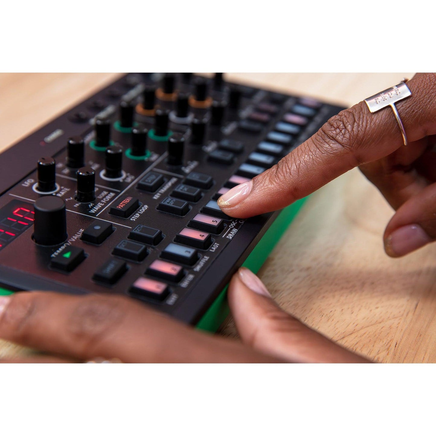 Roland AIRA Compact S-1 Tweak Synth