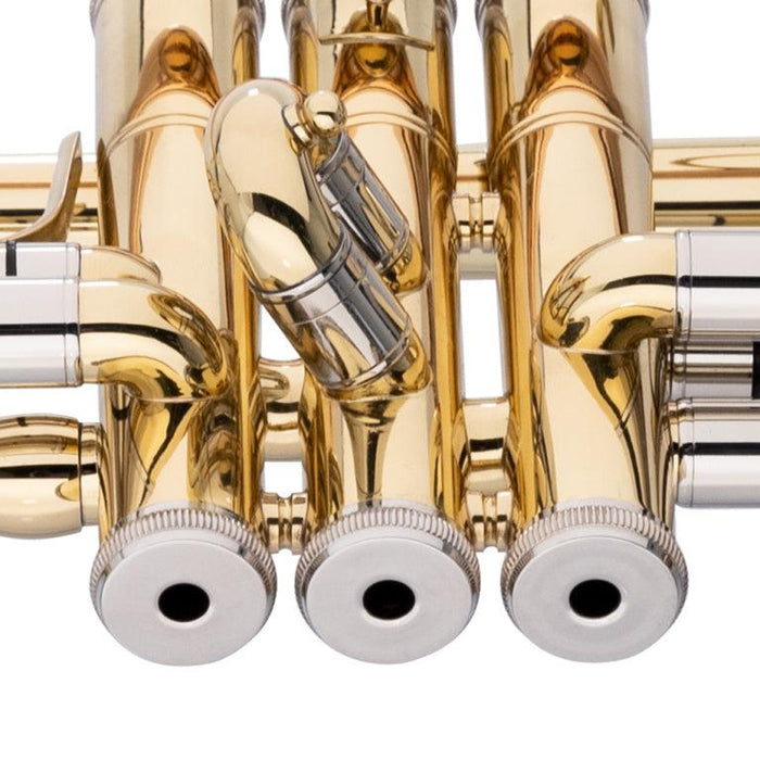 Stagg Bb Trumpet, Ml-Bore, Leadpipe i guldmässing, med mjukt fodral