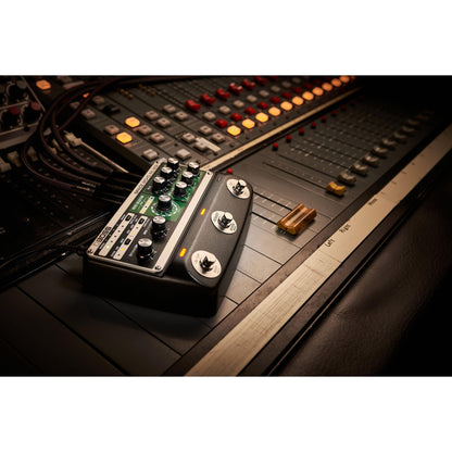 Boss RE-202 Space Echo Digital Delay