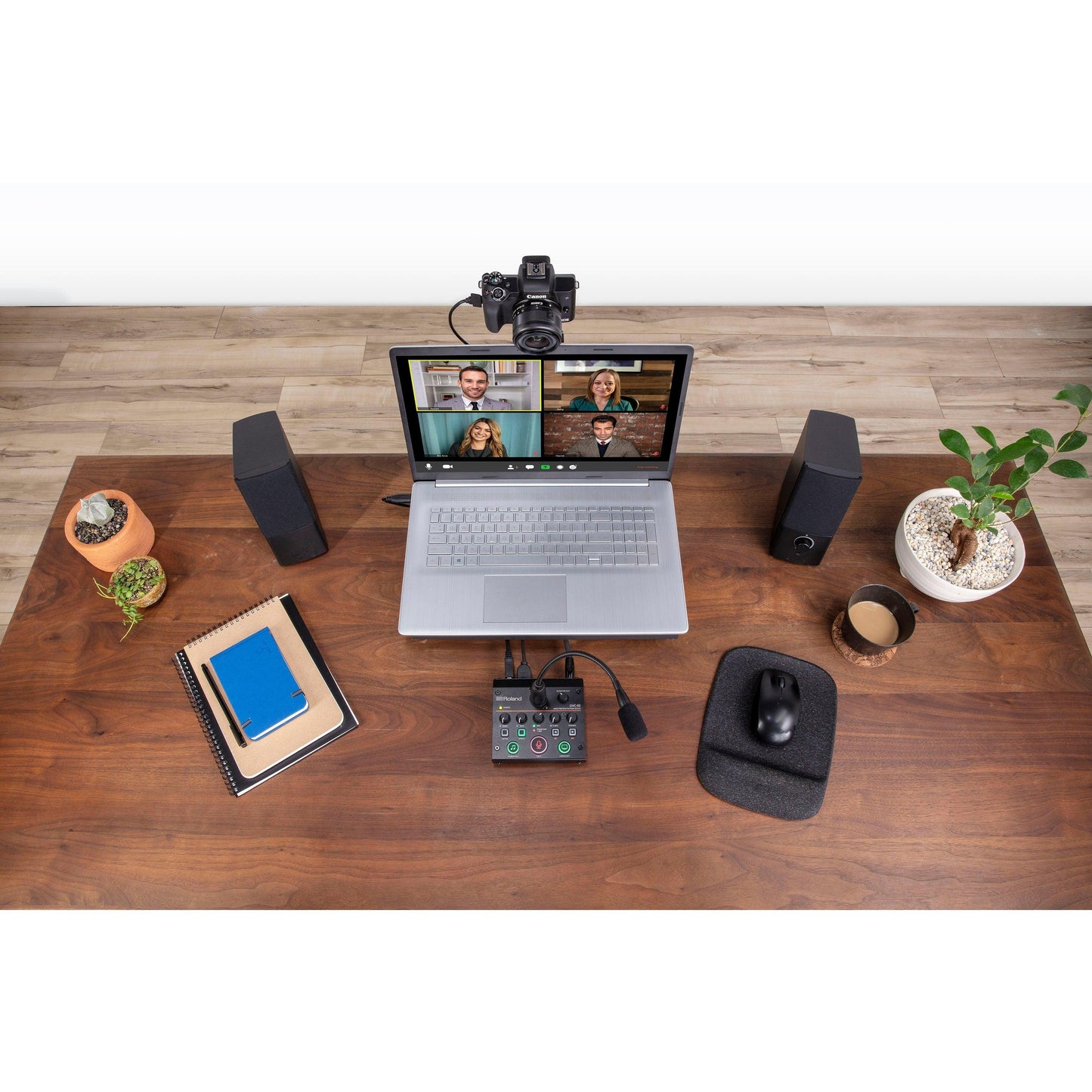 Roland UVC-02 Web Presentation Dock