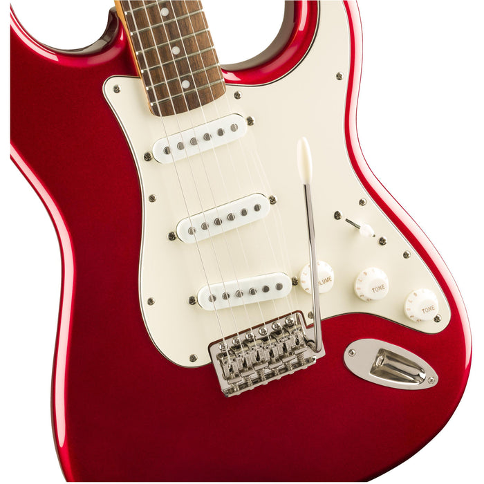 Squier Classic Vibe 60-tals Stratocaster, Laurel greppbräda, Candy Apple Red