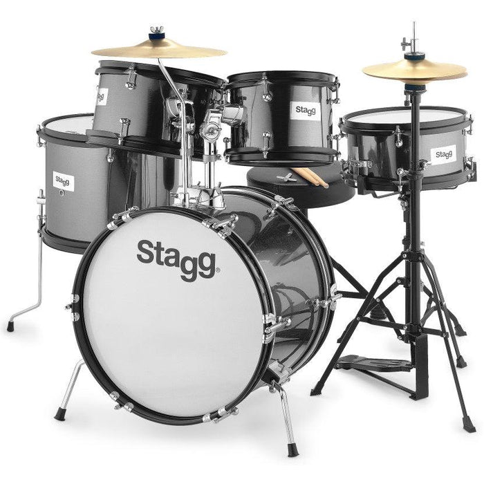 Stagg komplett juniortrumset med stativ, pedal, cymbaler och stol 8"/10"/10"/12"/16", svart